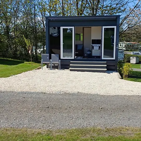 Luxury Pods At Mornest Caravan Park, Anglesey Gaerwen Exterior photo