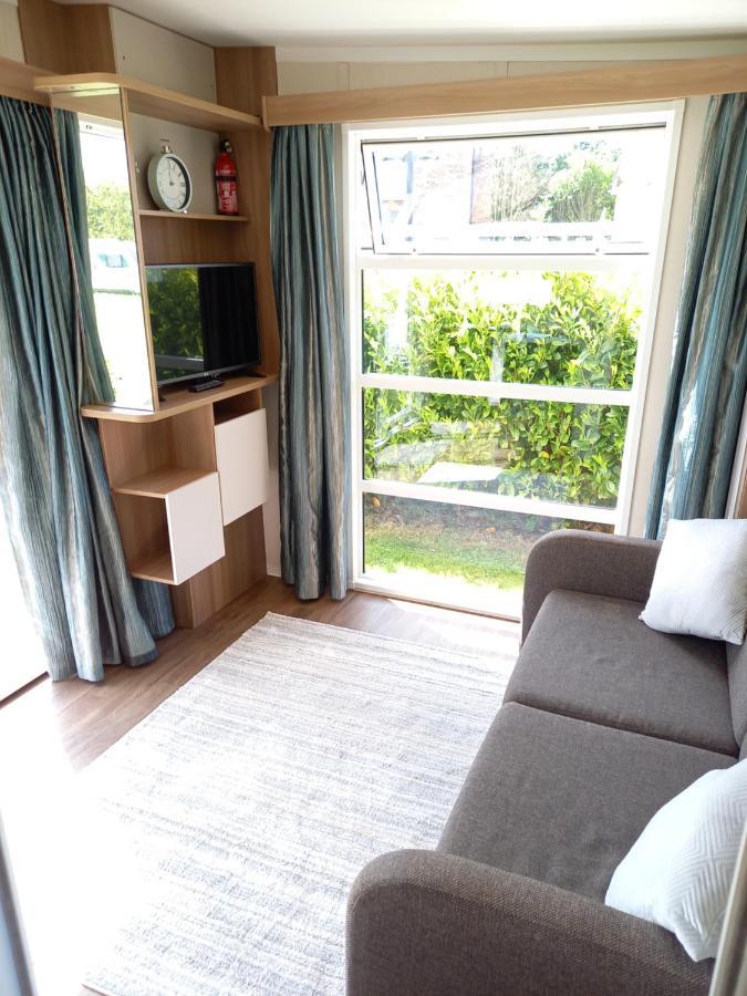 Luxury Pods At Mornest Caravan Park, Anglesey Gaerwen