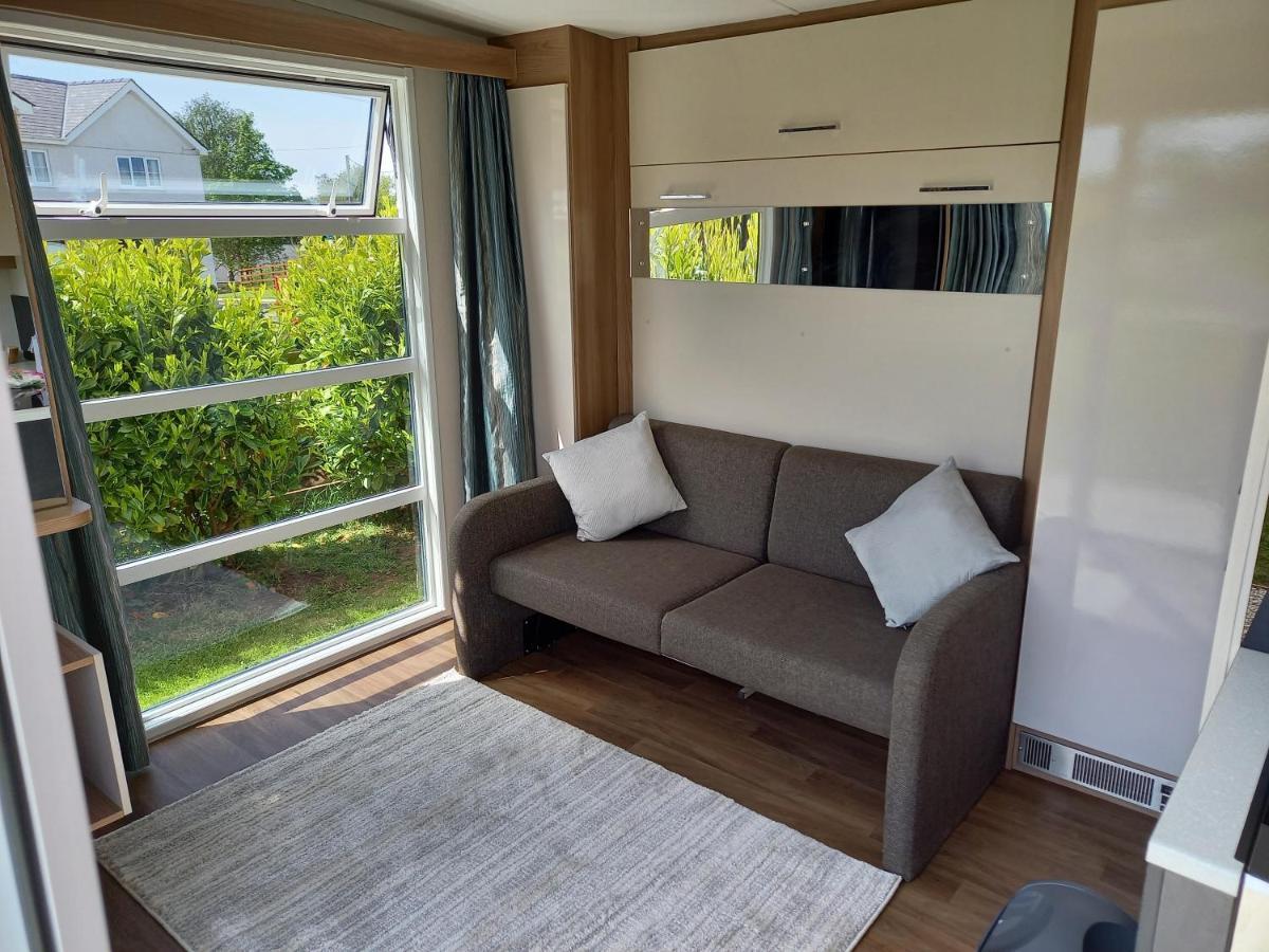 Luxury Pods At Mornest Caravan Park, Anglesey Campsite Gaerwen
